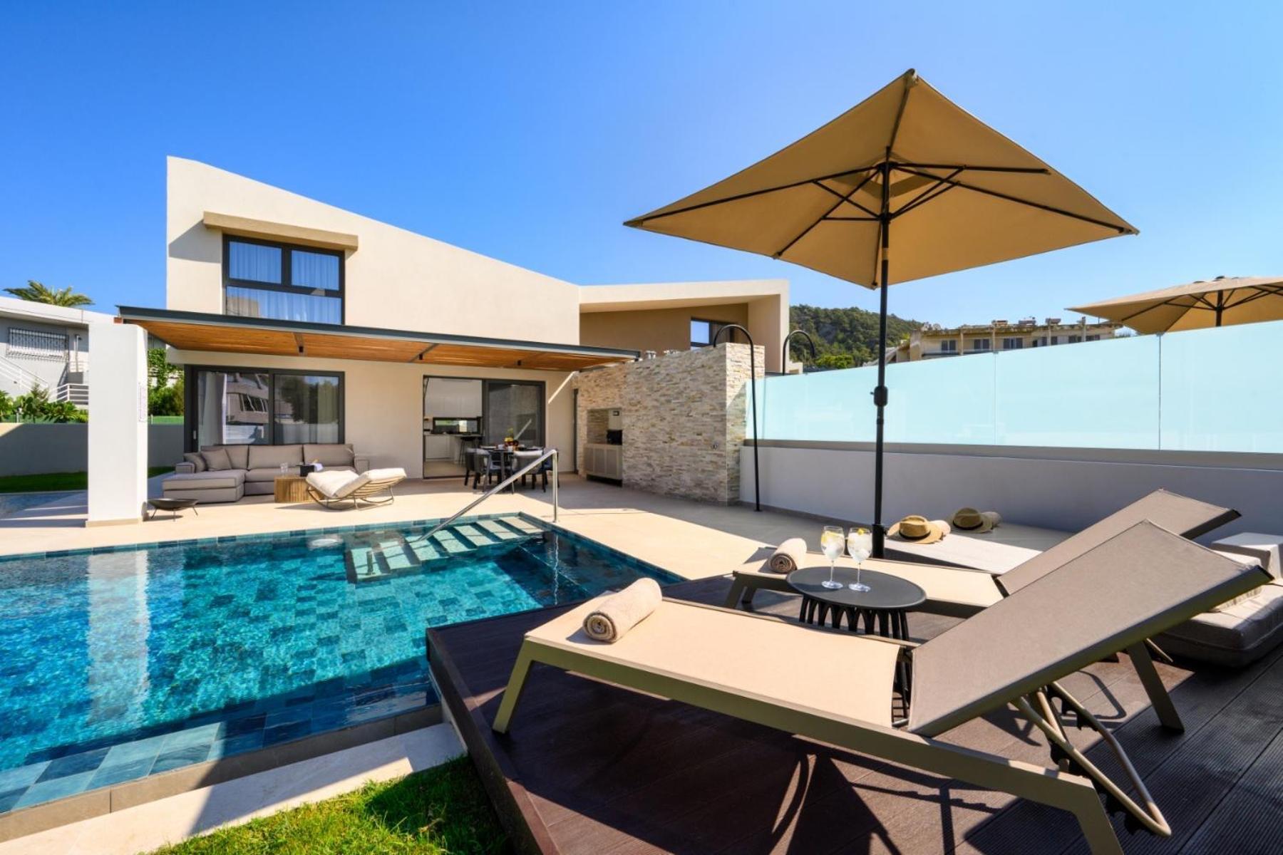 Alma Luxury Villas イアリソス エクステリア 写真