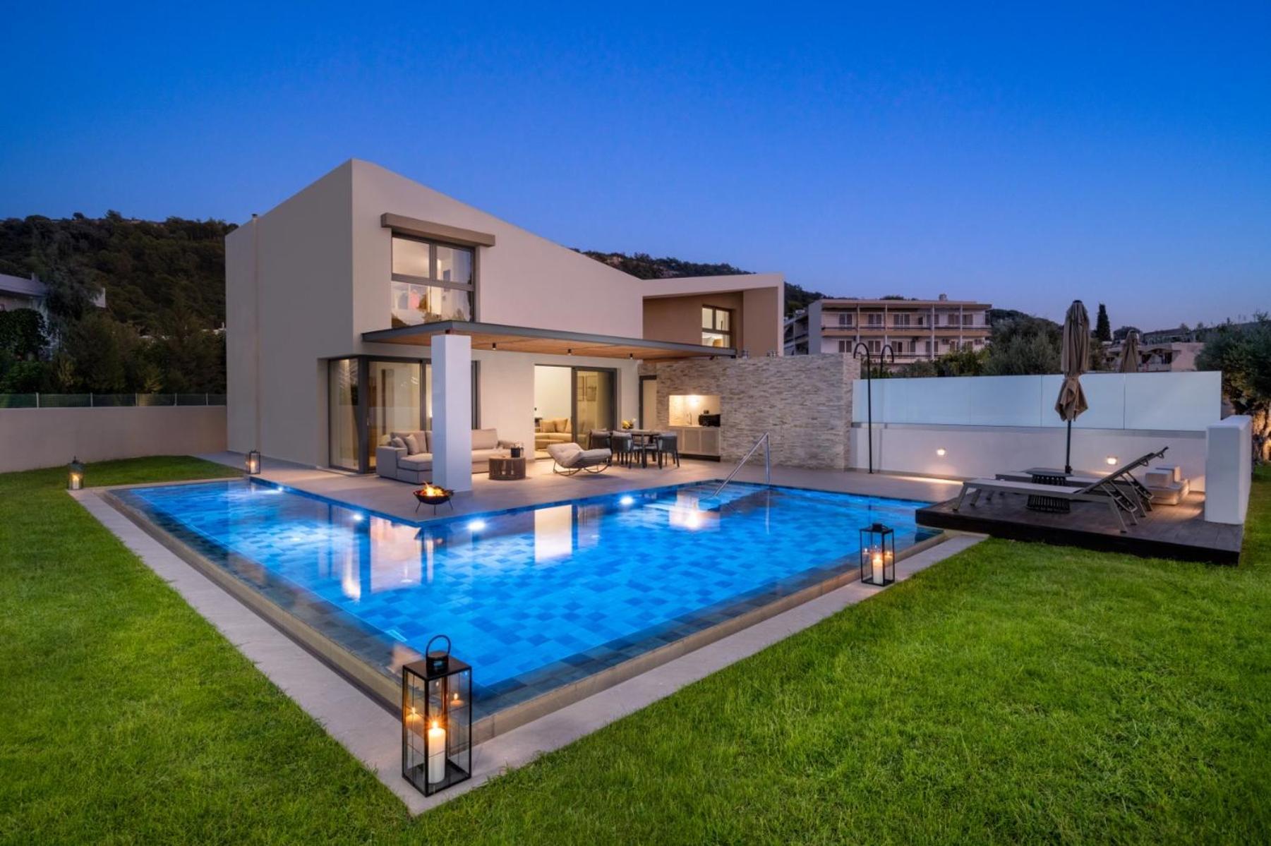 Alma Luxury Villas イアリソス エクステリア 写真